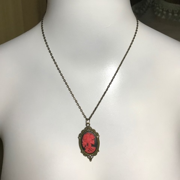 Free with $50 Purchase Black/Red Cameo Necklace 18" - Picture 3 of 3
